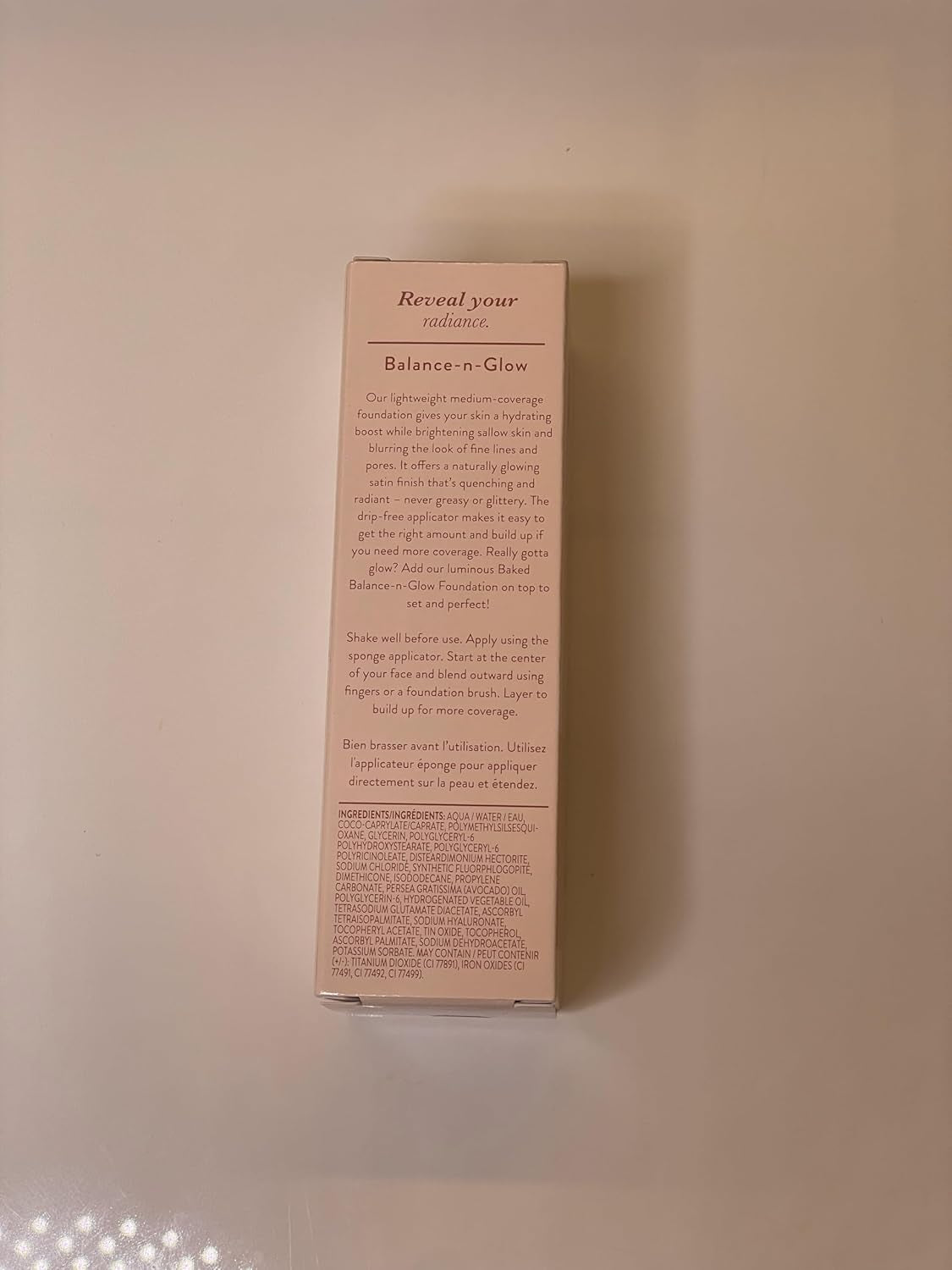 Balance-N-Glow Illuminating Liquid Foundation, Light